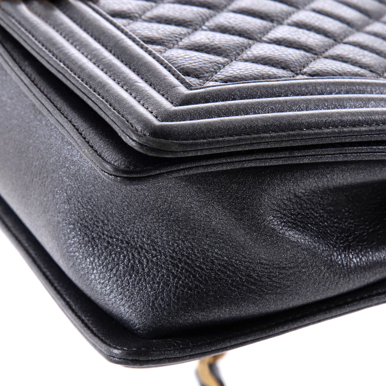 Boy Flap Bag Quilted Iridescent Caviar New Medium - Deep Luxury