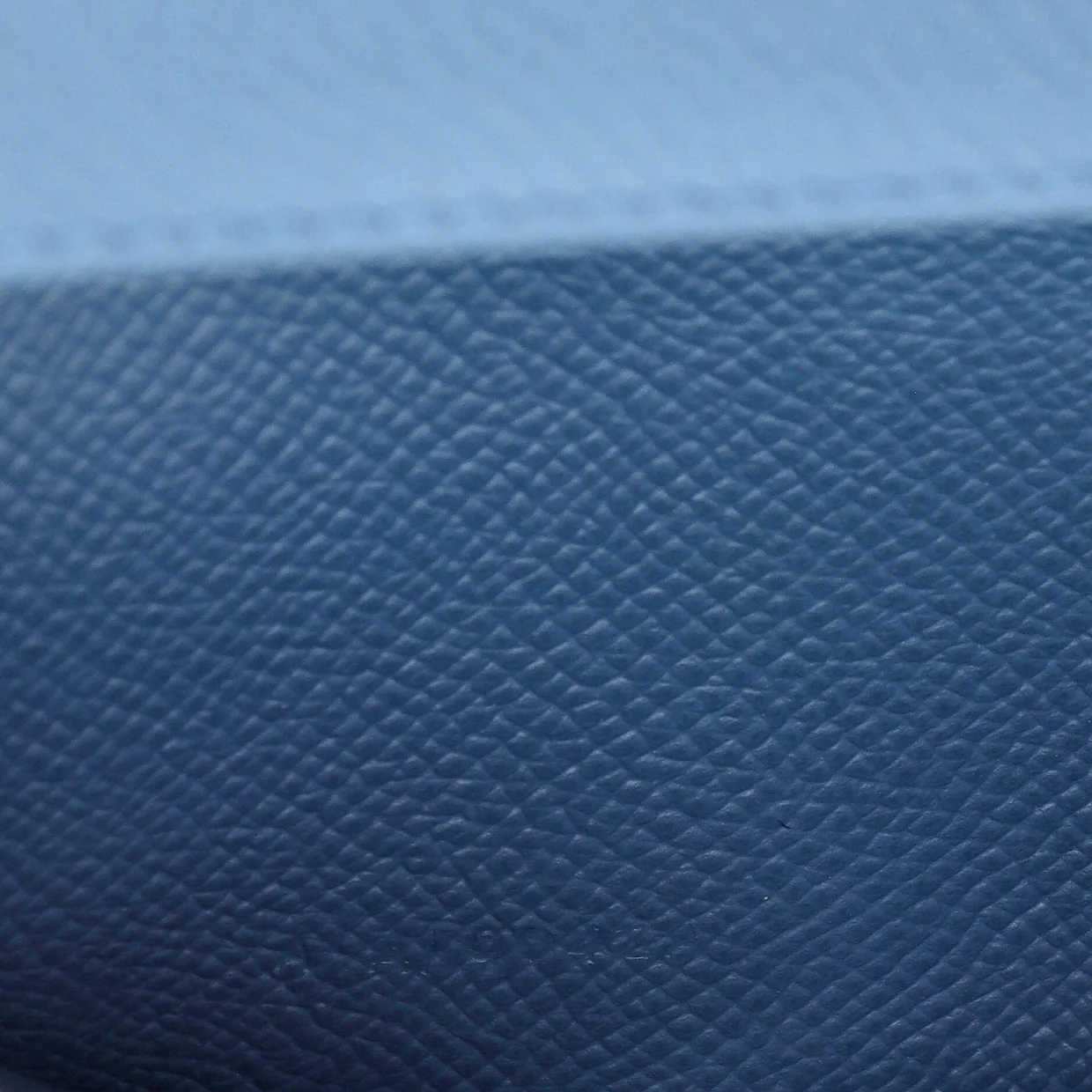 Kelly Trifold Wallet Epsom Medium - Deep Luxury