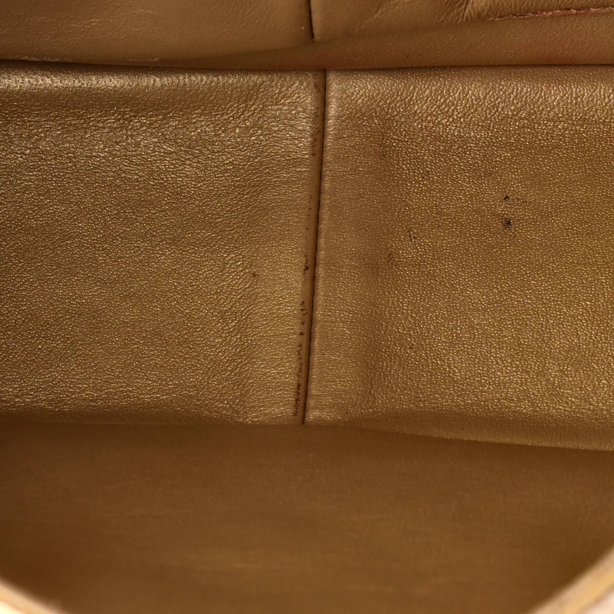 Classic Double Flap Bag Quilted Iridescent Caviar Jumbo - Deep Luxury