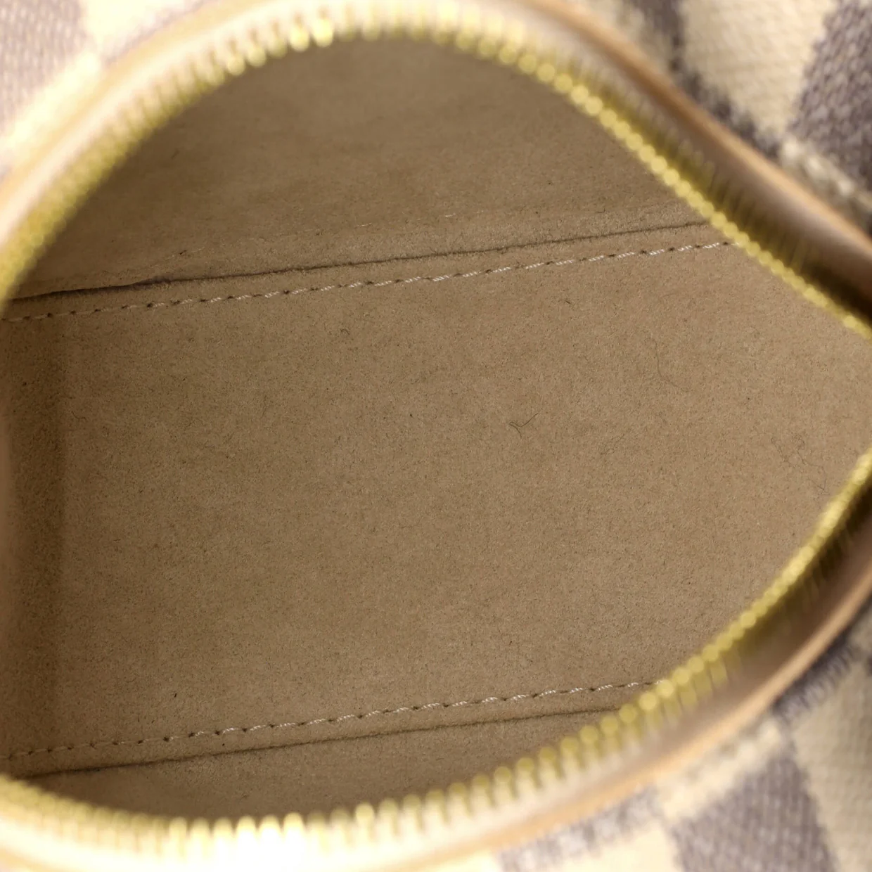 Boite Chapeau Souple Bag Damier PM - Deep Luxury