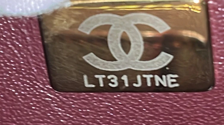 Classic Double Flap Bag Quilted Caviar Small - Deep Luxury