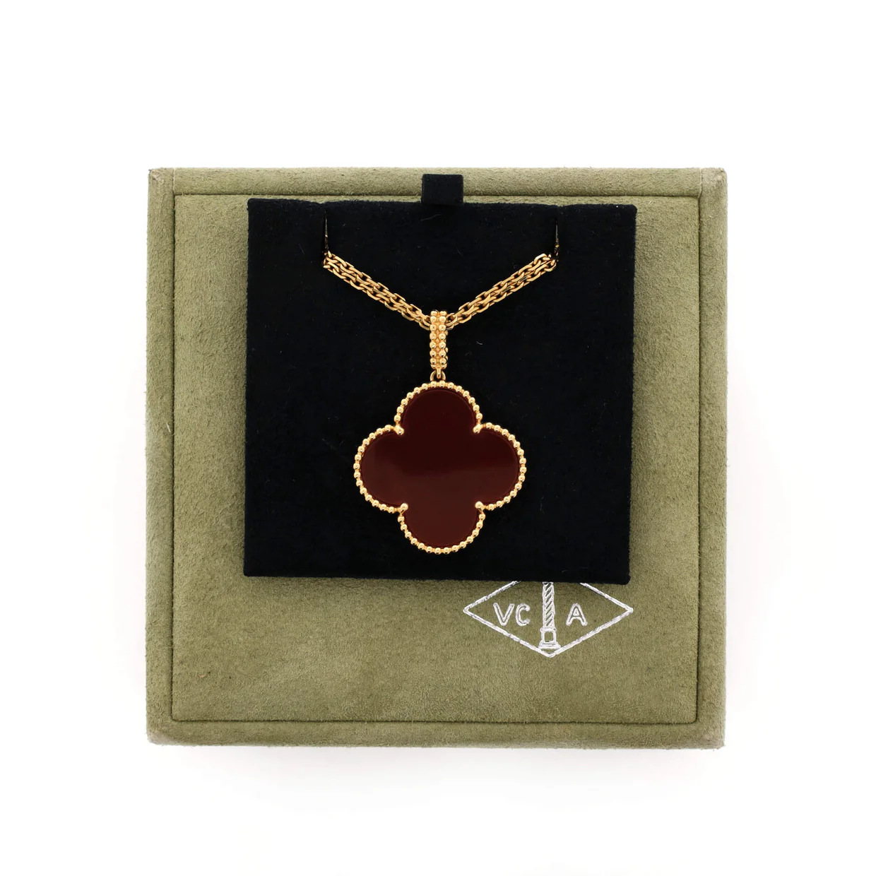 Magic Alhambra Pendant Long Necklace 18K Yellow Gold and Carnelian - Deep Luxury
