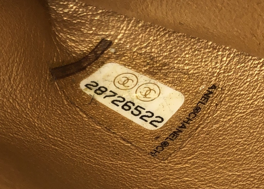 Trendy Spirit Top Handle Bag Quilted Lambskin Medium - Deep Luxury