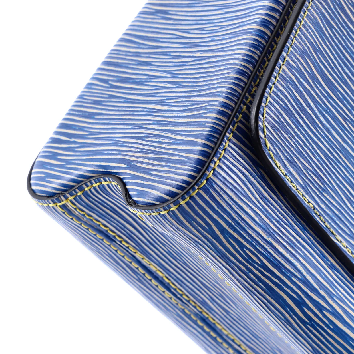 Twist Handbag Epi Leather MM - Deep Luxury