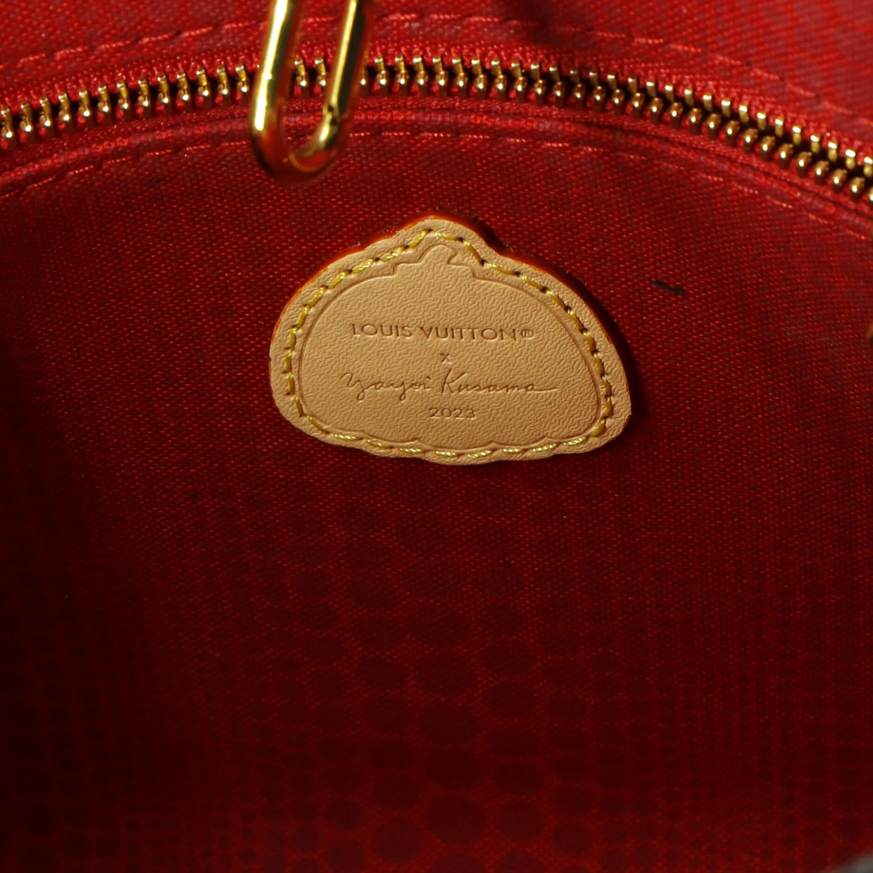 OnTheGo Tote Yayoi Kusama Painted Dots Monogram Canvas PM - Deep Luxury