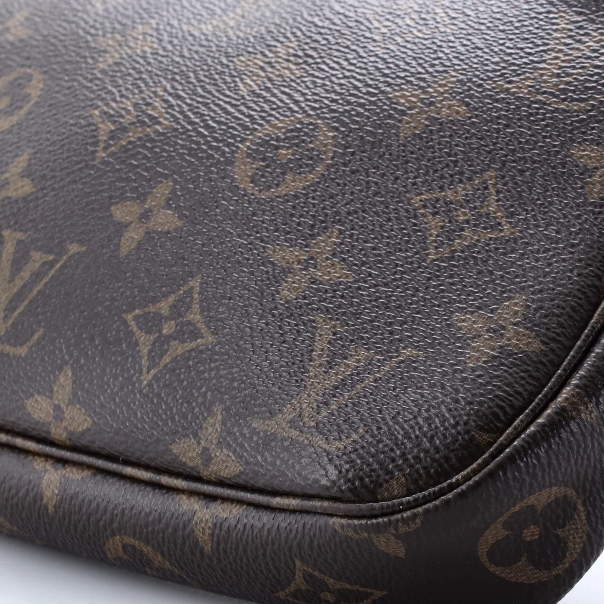 Pochette Accessoires NM Monogram Canvas - Deep Luxury