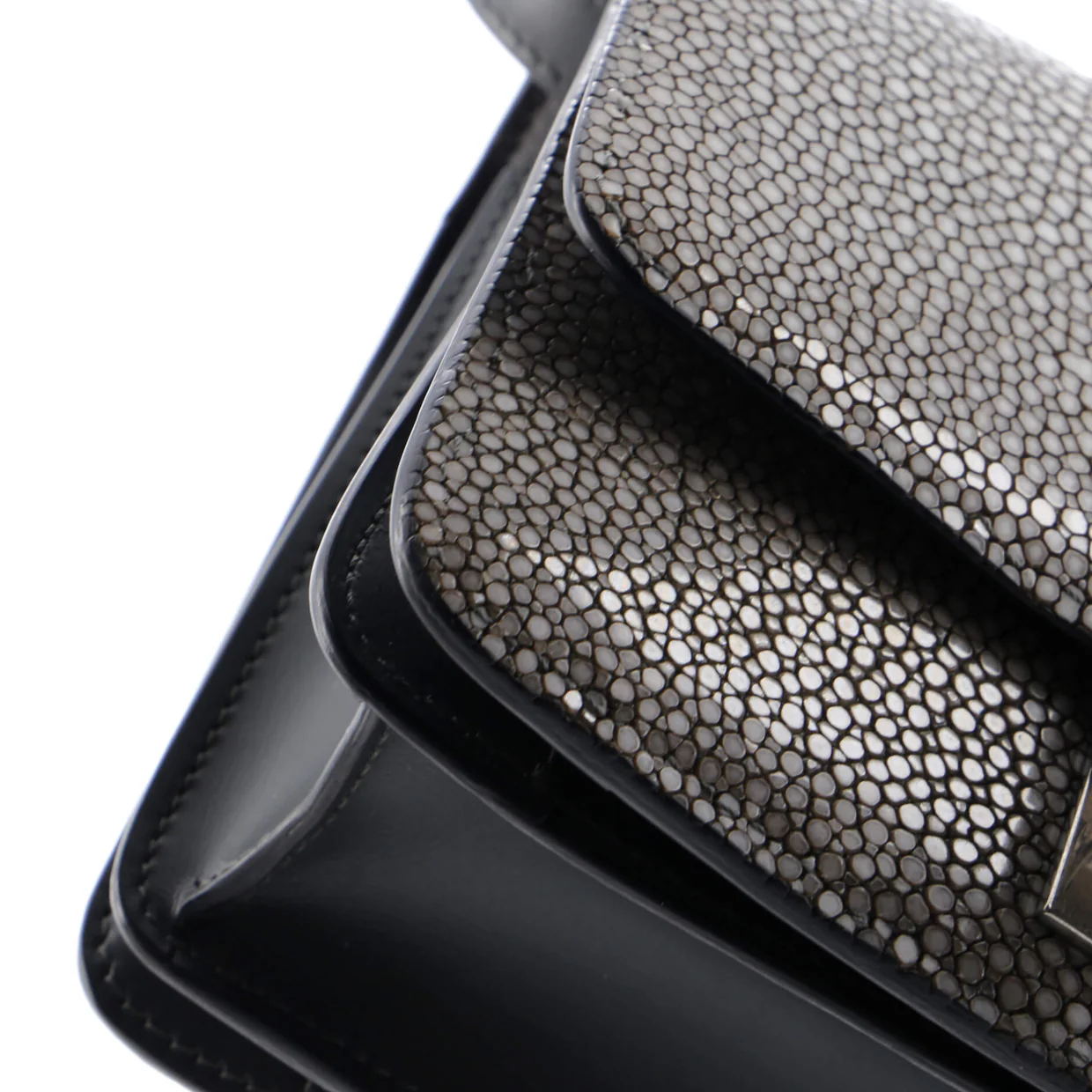 Classic Box Bag Stingray Small - Deep Luxury