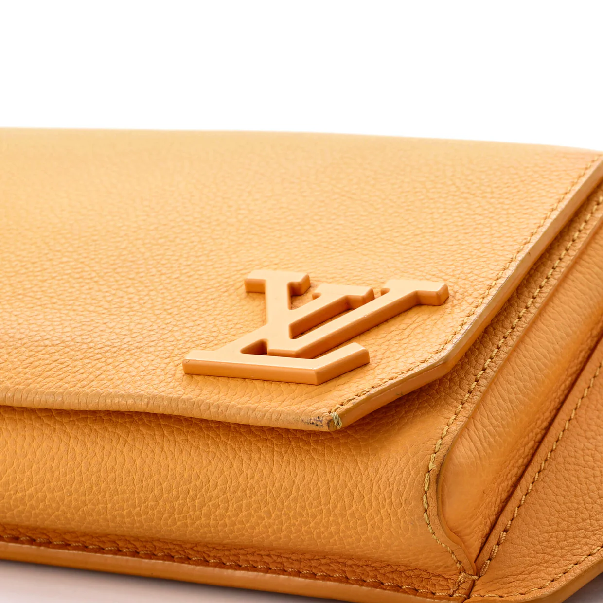 Aerogram Takeoff Sling Bag Leather - Deep Luxury