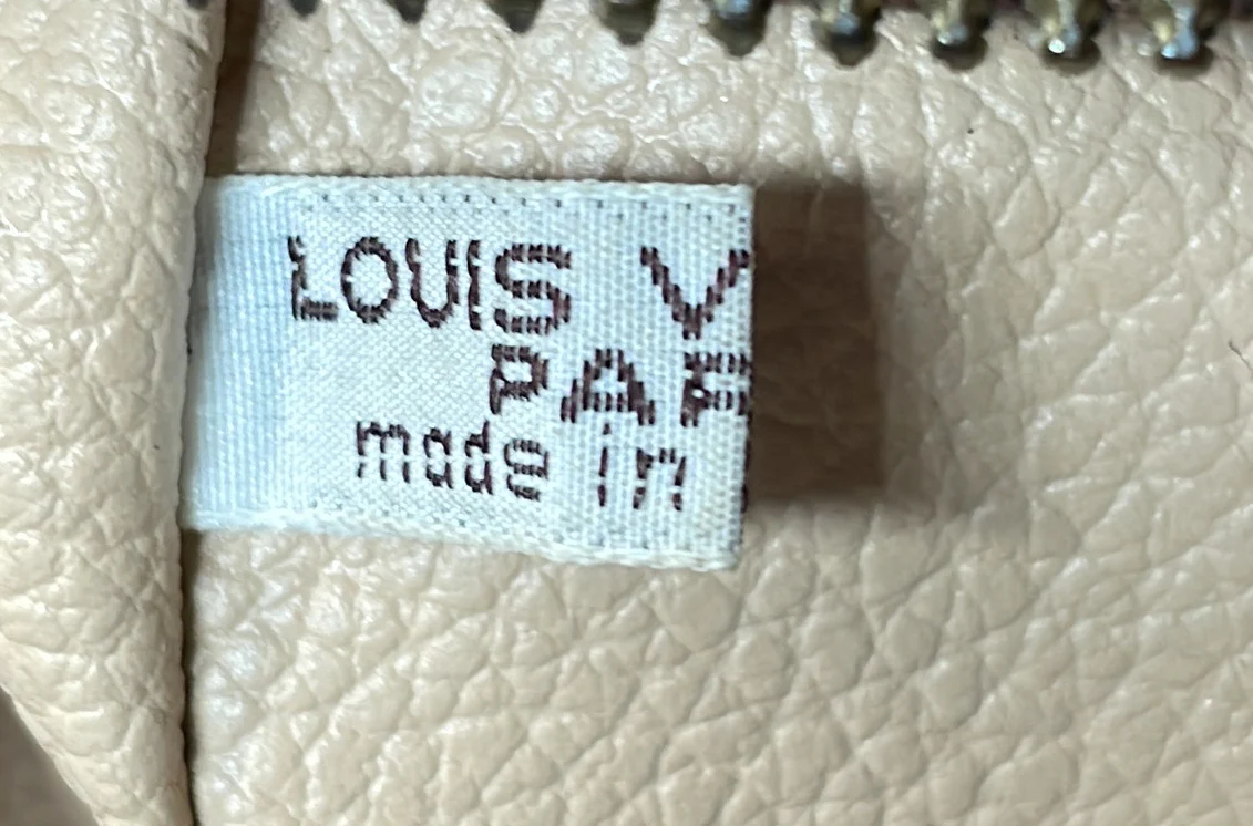 Trousse Toiletry Pouch Monogram Canvas 28 - Deep Luxury
