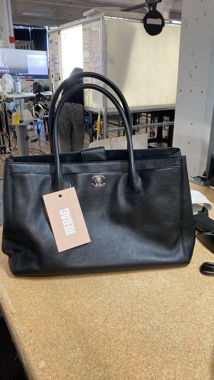 Cerf Executive Tote Leather Medium - Deep Luxury