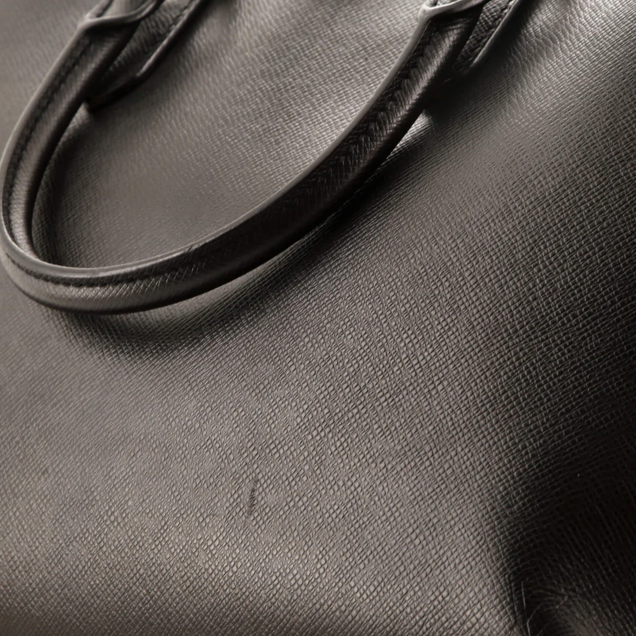 Anton Soft Briefcase Taiga Leather - Deep Luxury