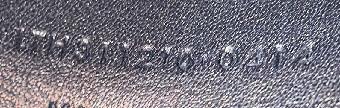 Classic Y Cabas Leather Small - Deep Luxury