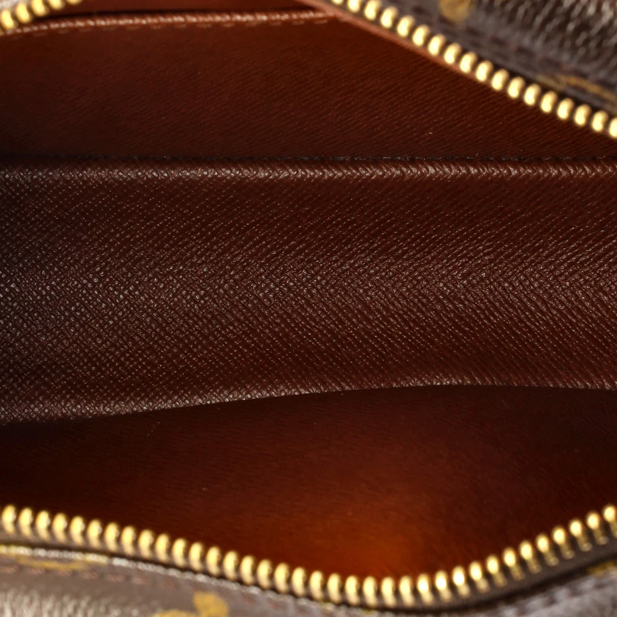 Cite Pochette Monogram Canvas - Deep Luxury