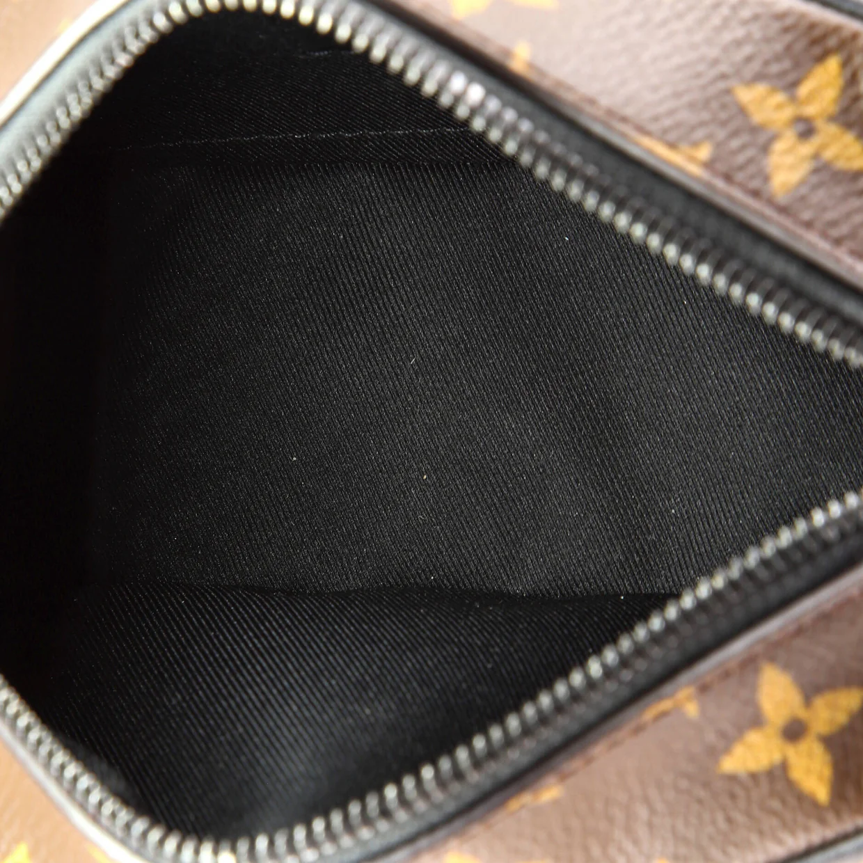 Solar Ray Soft Trunk Bag Monogram Canvas Mini - Deep Luxury