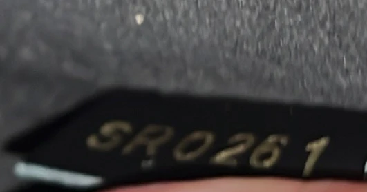 Twist Convertible Handbag Leather and Raffia MM - Deep Luxury