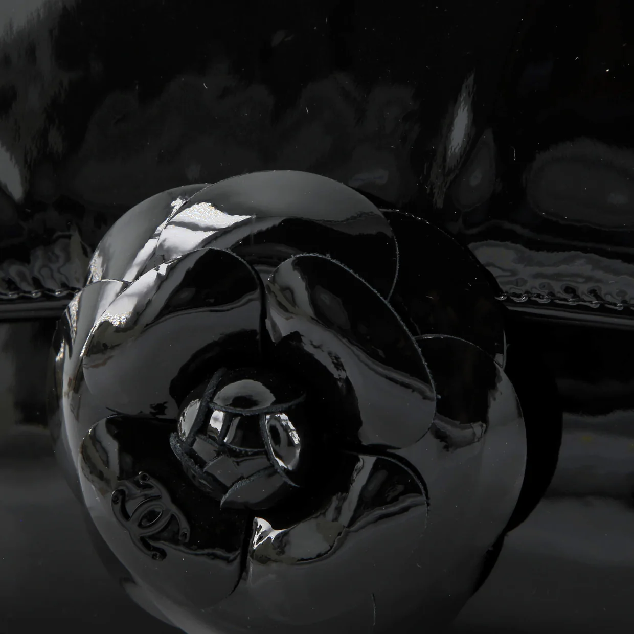 Camellia Flap Bag Patent Mini - Deep Luxury