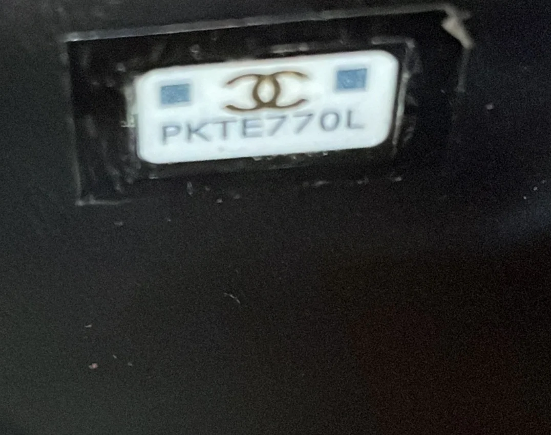 Sweet Heart Vanity Case with Chain Quilted Caviar Mini - Deep Luxury