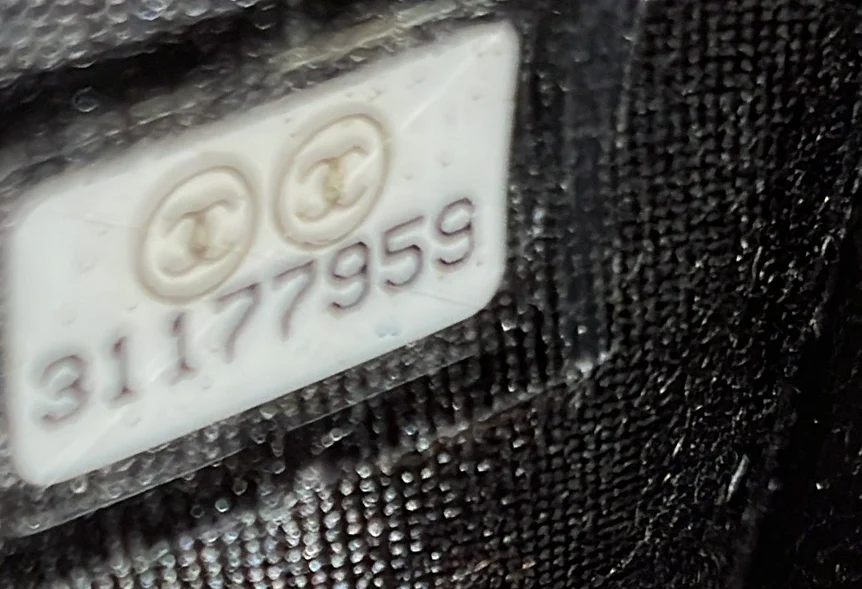 Trendy CC Wallet on Chain NM Quilted Lambskin - Deep Luxury