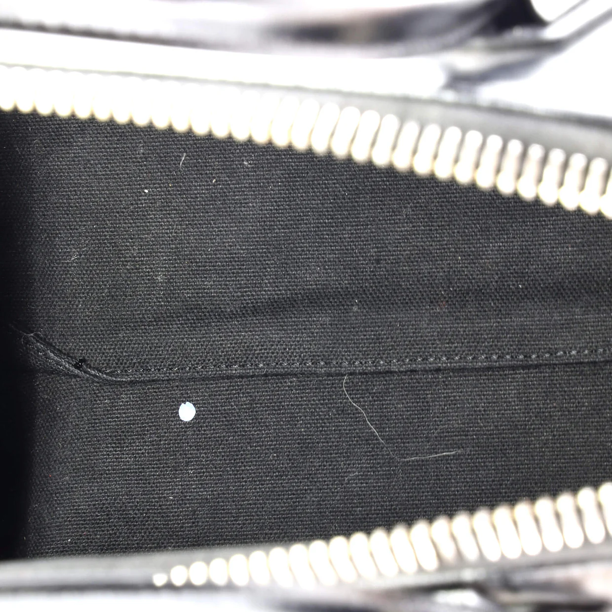 Antigona Bag Glazed Leather Small - Deep Luxury