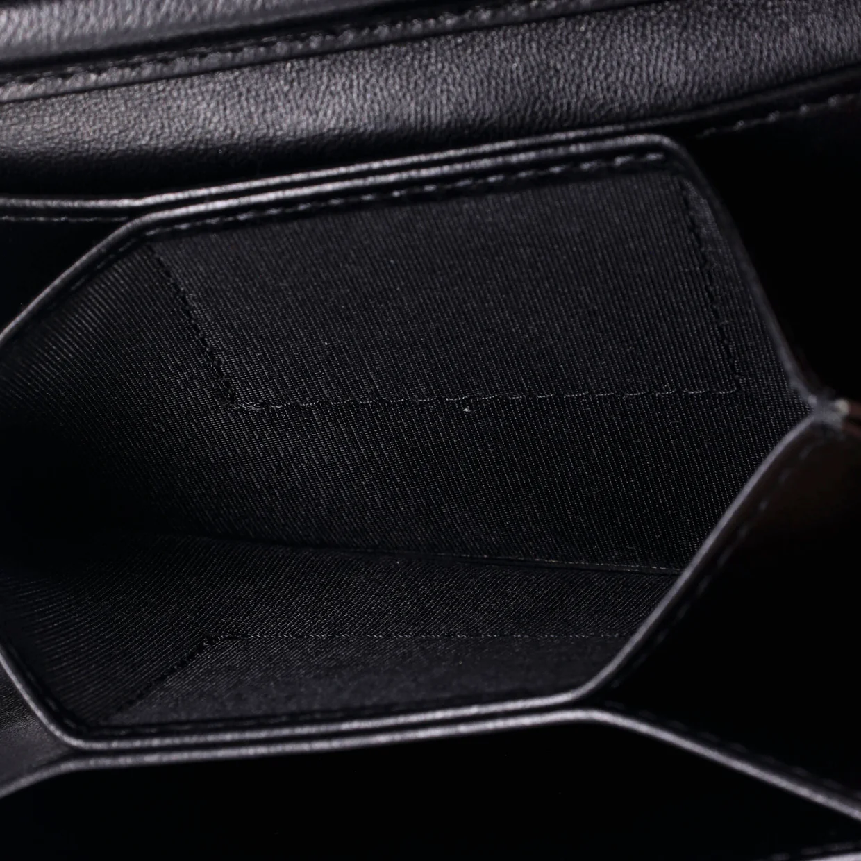 Camellia Bow Flap Card Holder with Chain Quilted Lambskin - Deep Luxury