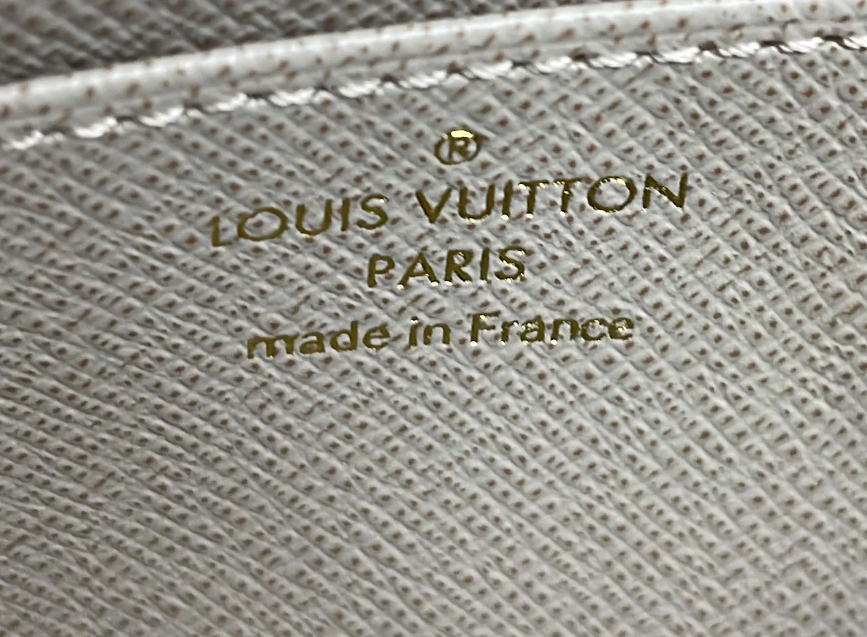 Twist Wallet Epi Leather - Deep Luxury