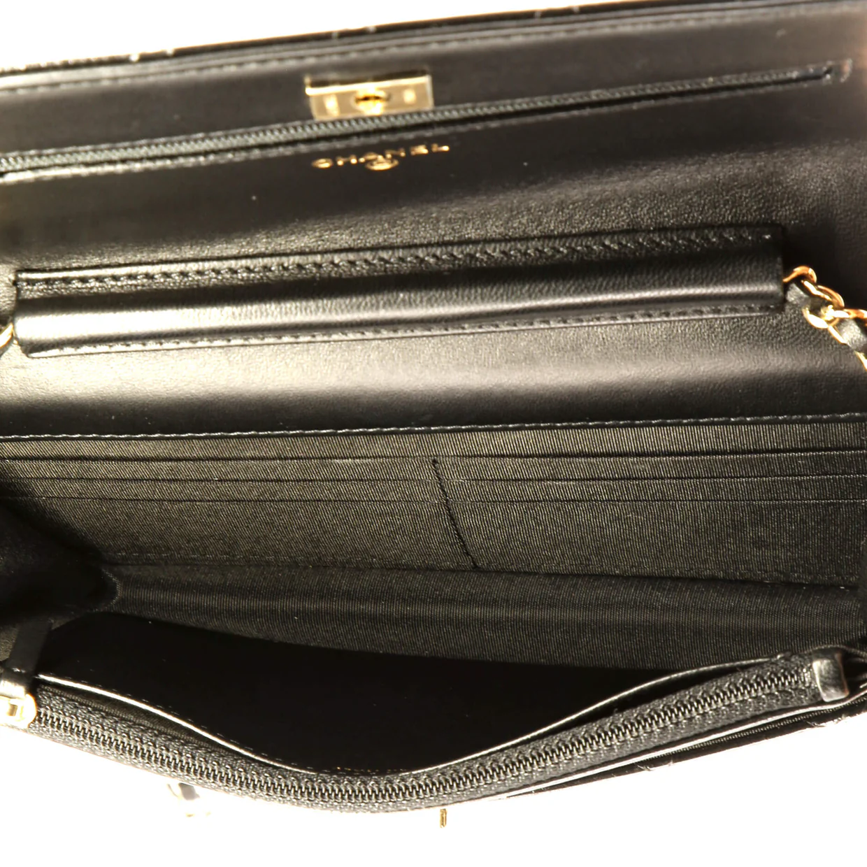 Pearl Charm Wallet on Chain Quilted Glazed Calfskin - Deep Luxury