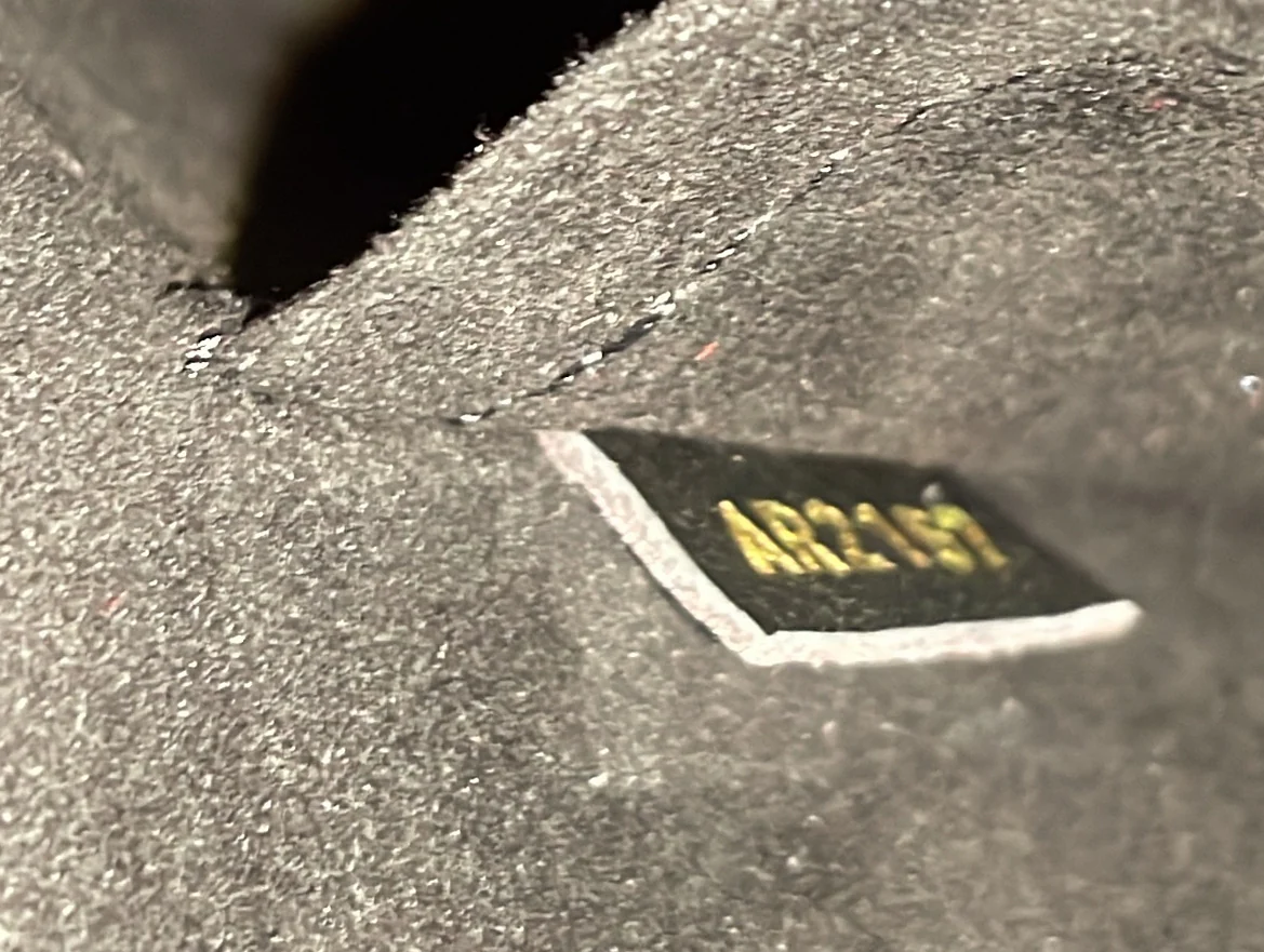 Lockmeto Handbag Leather - Deep Luxury