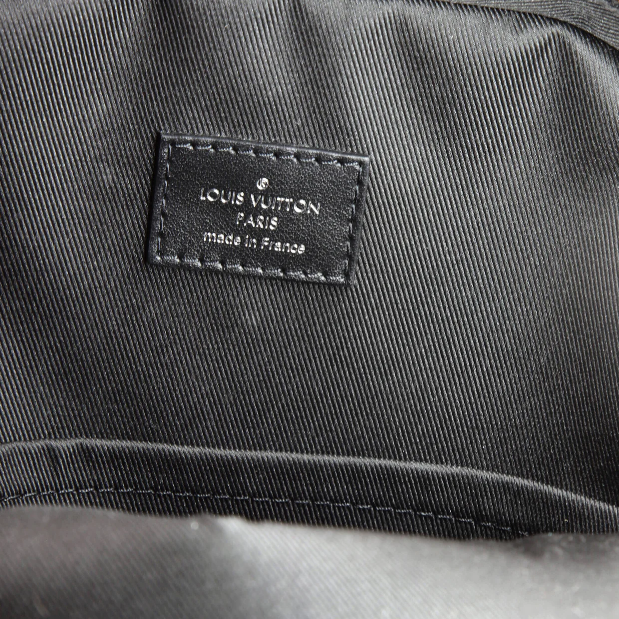Avenue Sling Bag NM Monogram Canvas - Deep Luxury