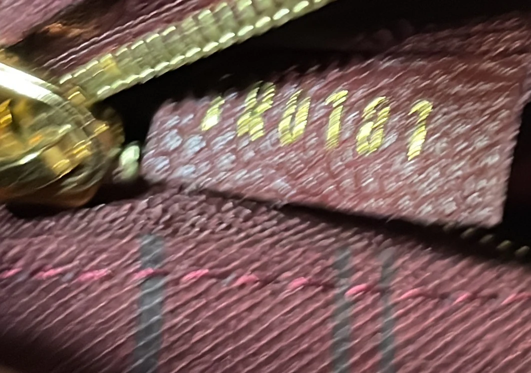 Artsy Handbag Monogram Empreinte Leather MM - Deep Luxury