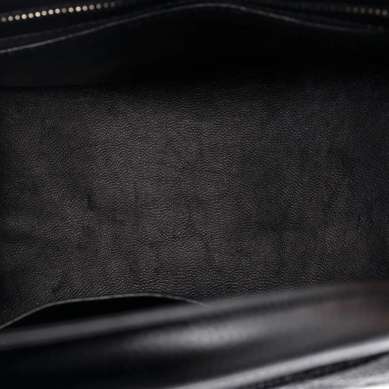 Medallion Tote Quilted Caviar - Deep Luxury