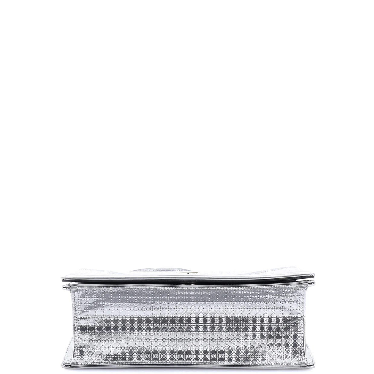 Diorama Flap Bag Cannage Embossed Calfskin Medium - Deep Luxury