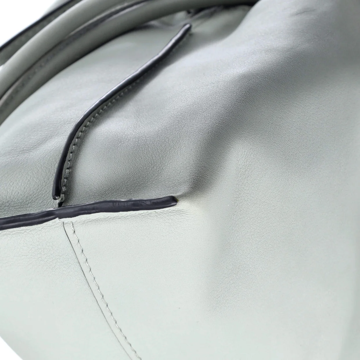 Flamenco Knot Clutch Leather Medium - Deep Luxury