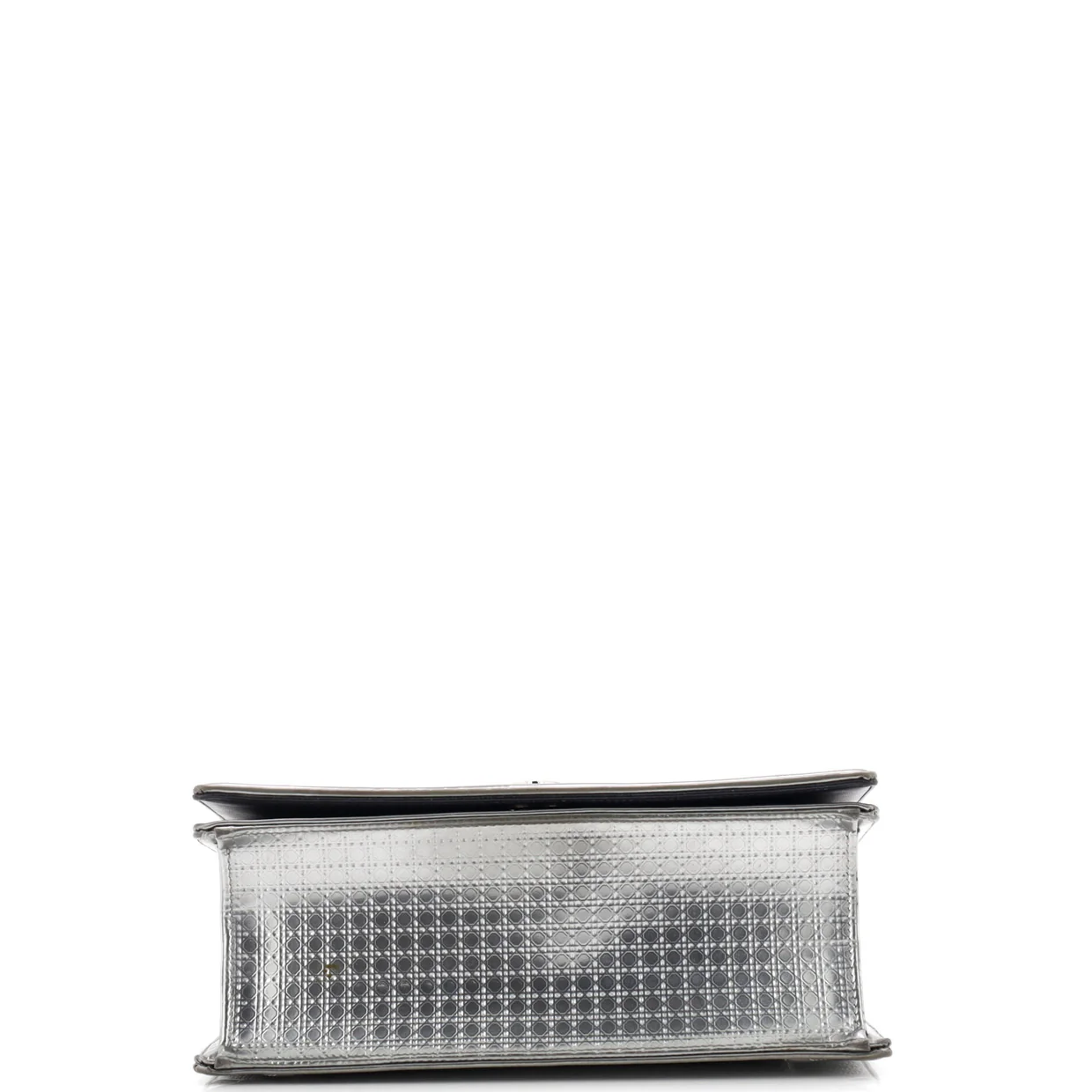 Diorama Flap Bag Cannage Embossed Calfskin Medium - Deep Luxury