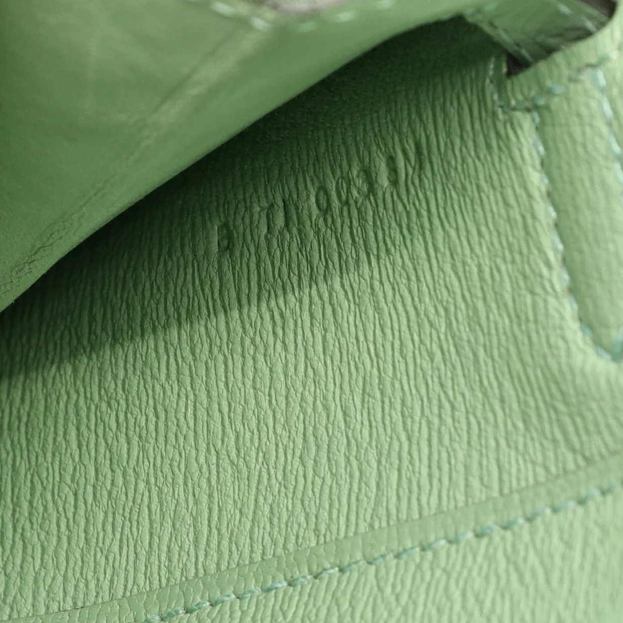 Kelly To Go Wallet Alligator - Deep Luxury