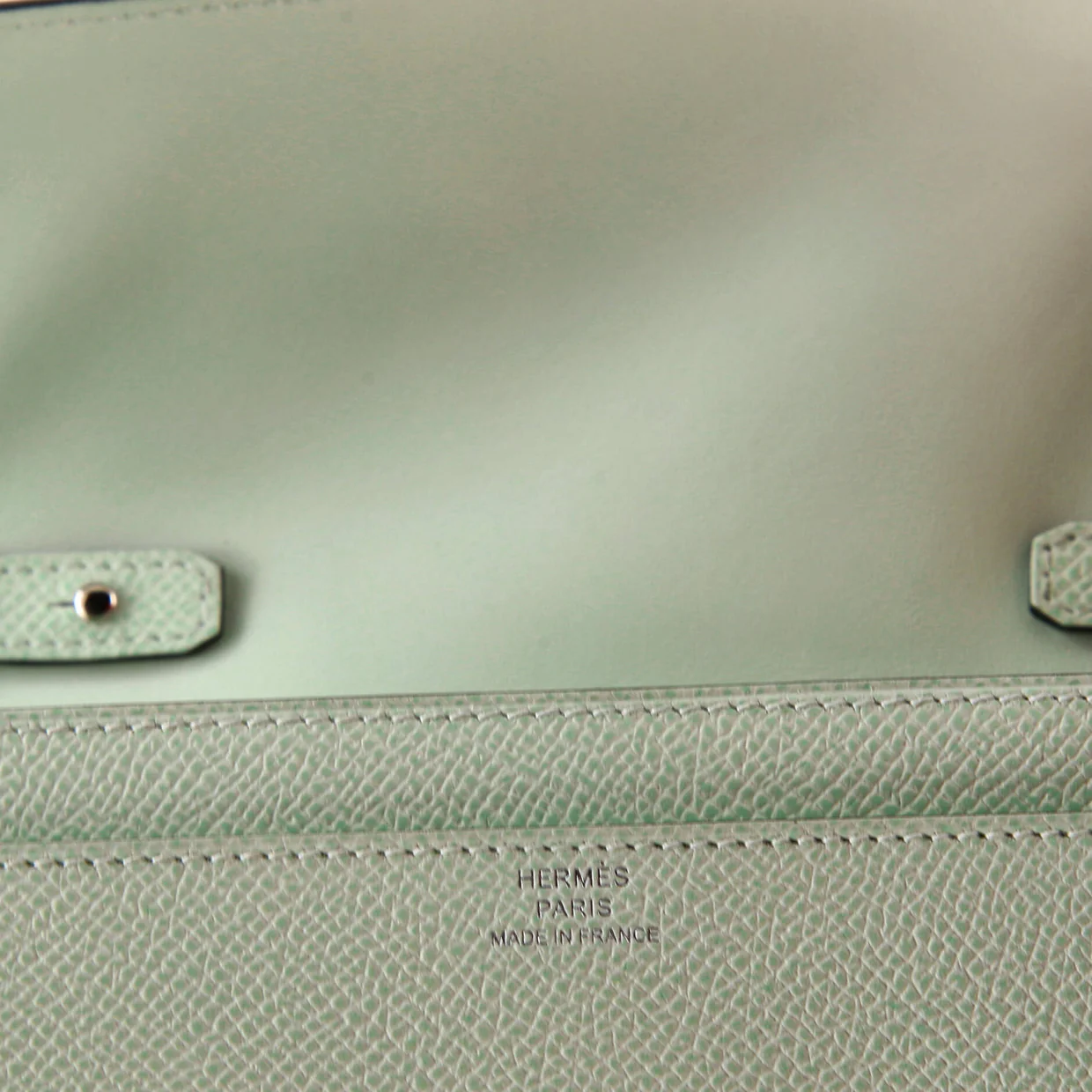 Constance To Go Wallet Epsom - Deep Luxury