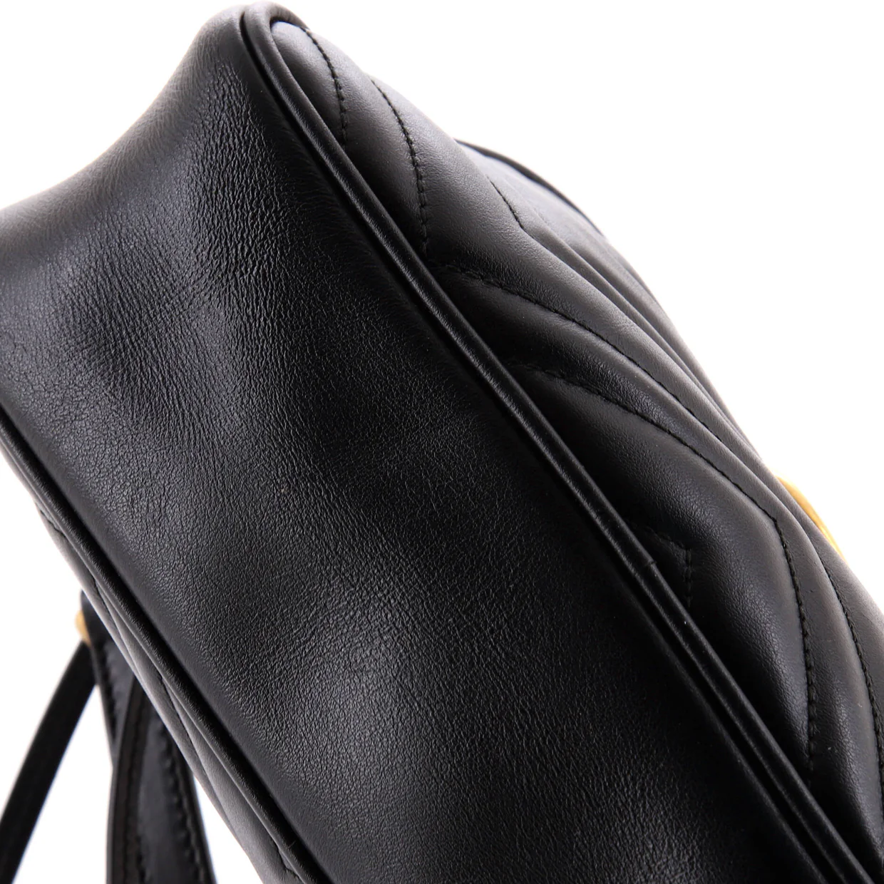 GG Marmont Shoulder Bag Matelasse Leather Small - Deep Luxury