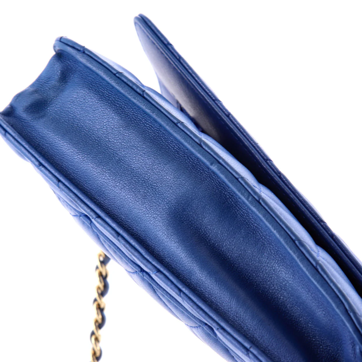 Wallet on Chain Quilted Lambskin - Deep Luxury