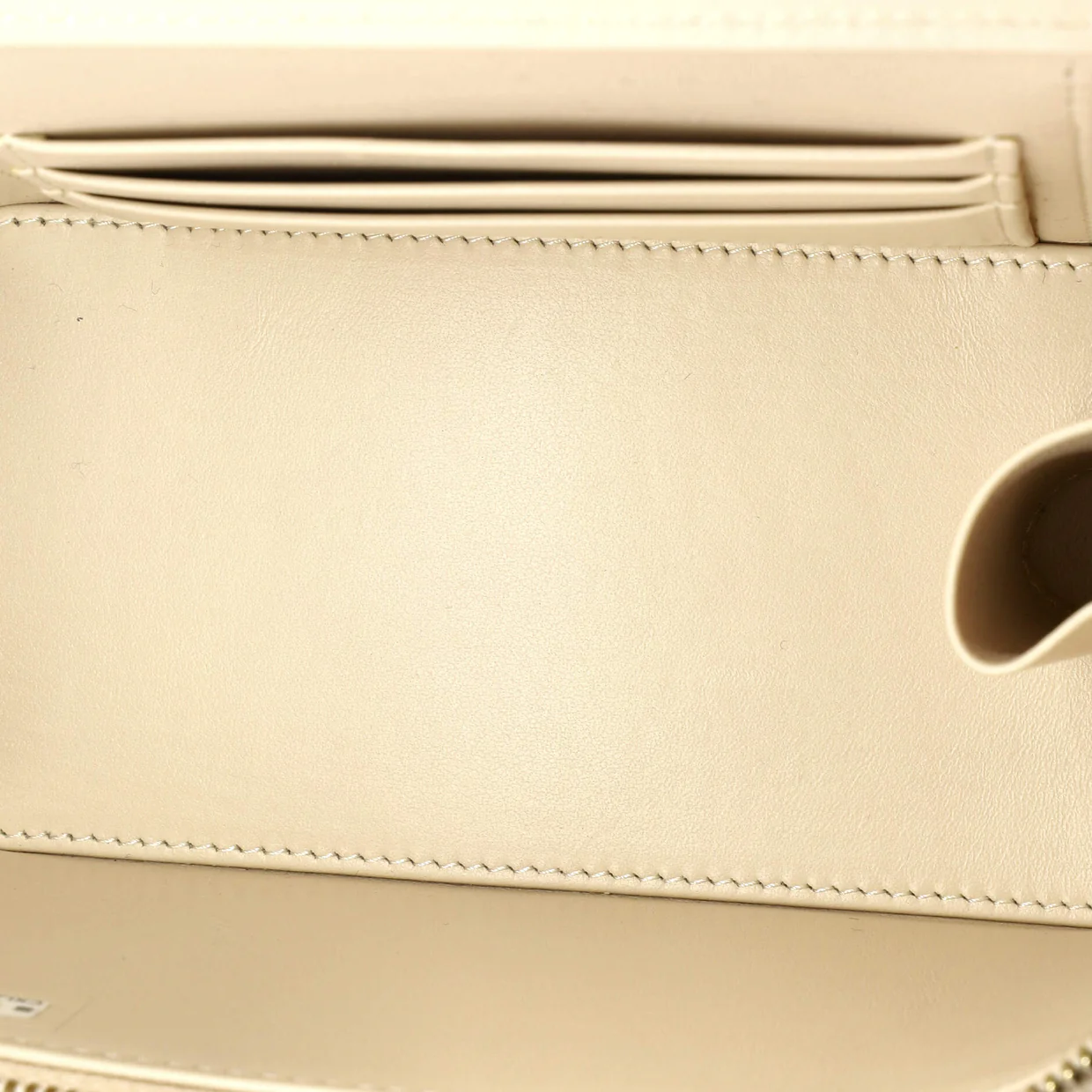 Business Affinity Top Handle Vanity Case with Chain Quilted Caviar Small - Deep Luxury