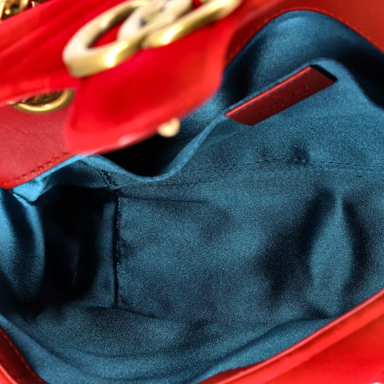 GG Marmont Flap Bag Matelasse Velvet Mini - Deep Luxury