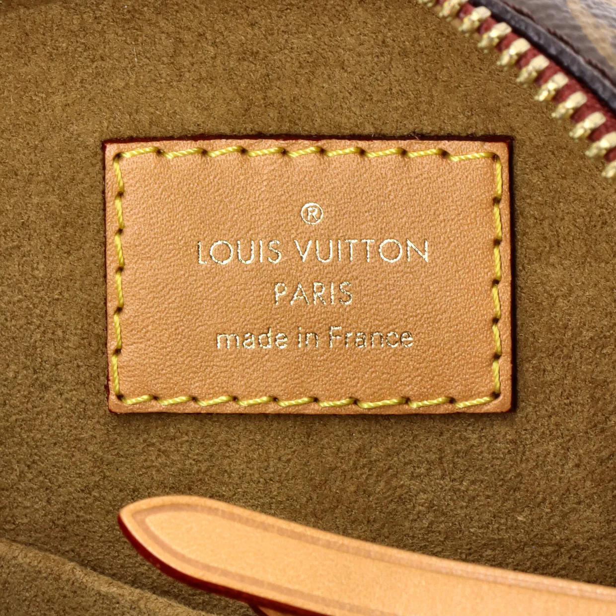 Boite Chapeau Souple Bag Monogram Canvas PM - Deep Luxury