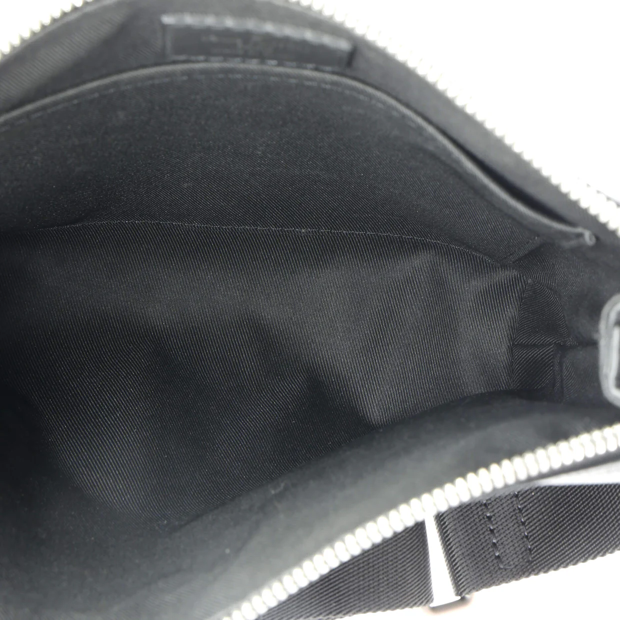 Discovery Messenger Bag Damier Infini Leather BB - Deep Luxury