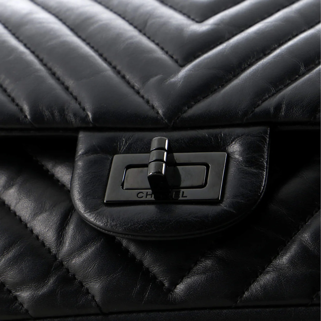 So Black Reissue 2.55 Flap Bag Chevron Aged Calfskin 225 - Deep Luxury