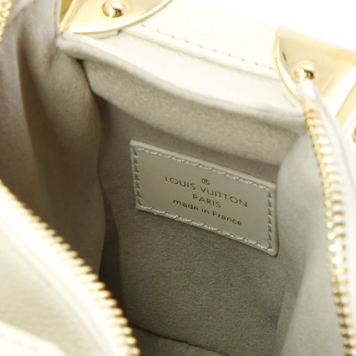 Side Trunk Handbag Taurillon Leather PM - Deep Luxury