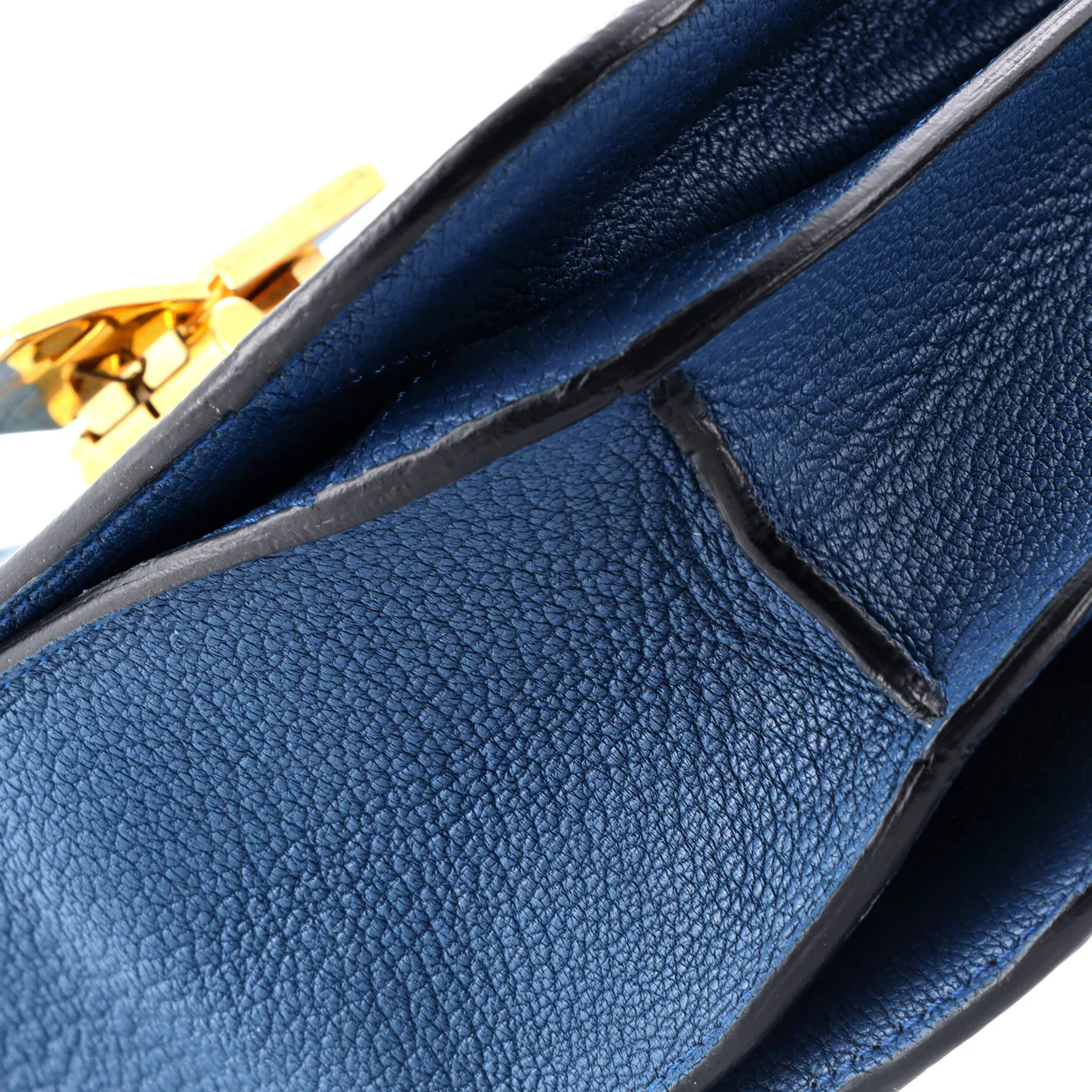 Classic Box Bag Grainy Leather Medium - Deep Luxury