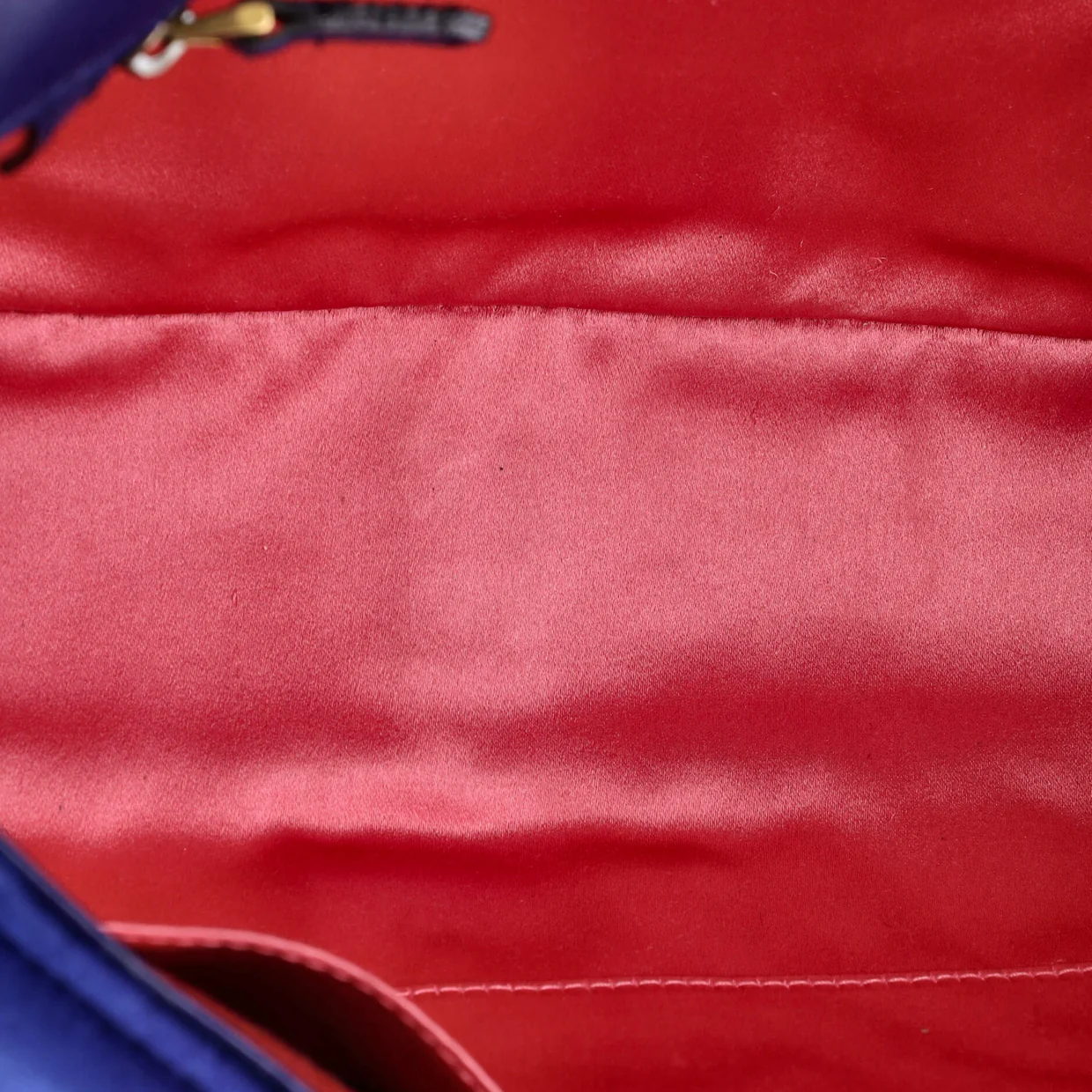 GG Marmont Flap Bag Matelasse Velvet Medium - Deep Luxury