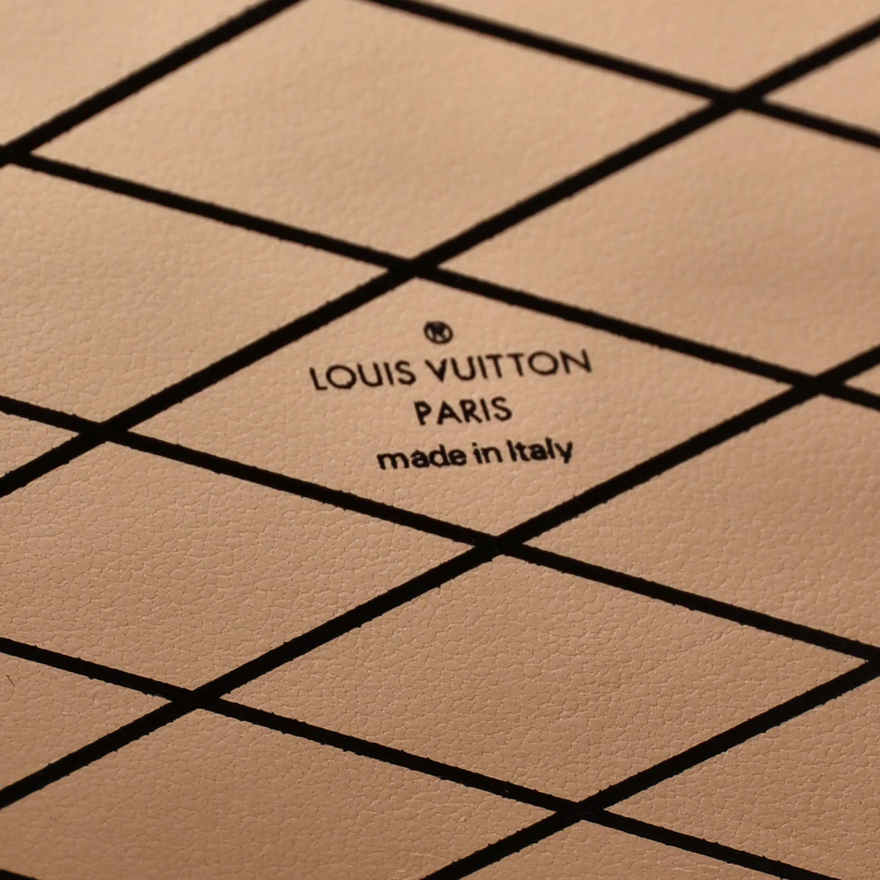 Petite Boite Chapeau Bag Reverse Monogram Canvas and Leopard Printed Leather - Deep Luxury