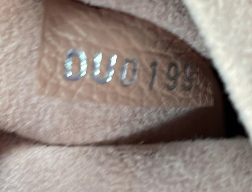 Lockme Ever Handbag Leather MM - Deep Luxury