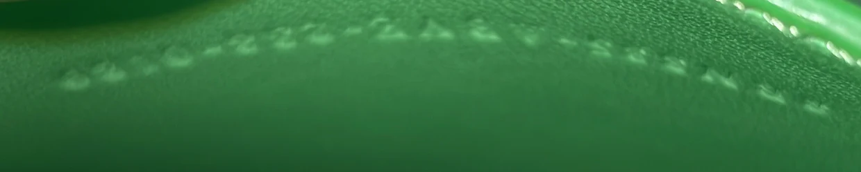 Peekaboo ISeeU Bag Leather Petite - Deep Luxury