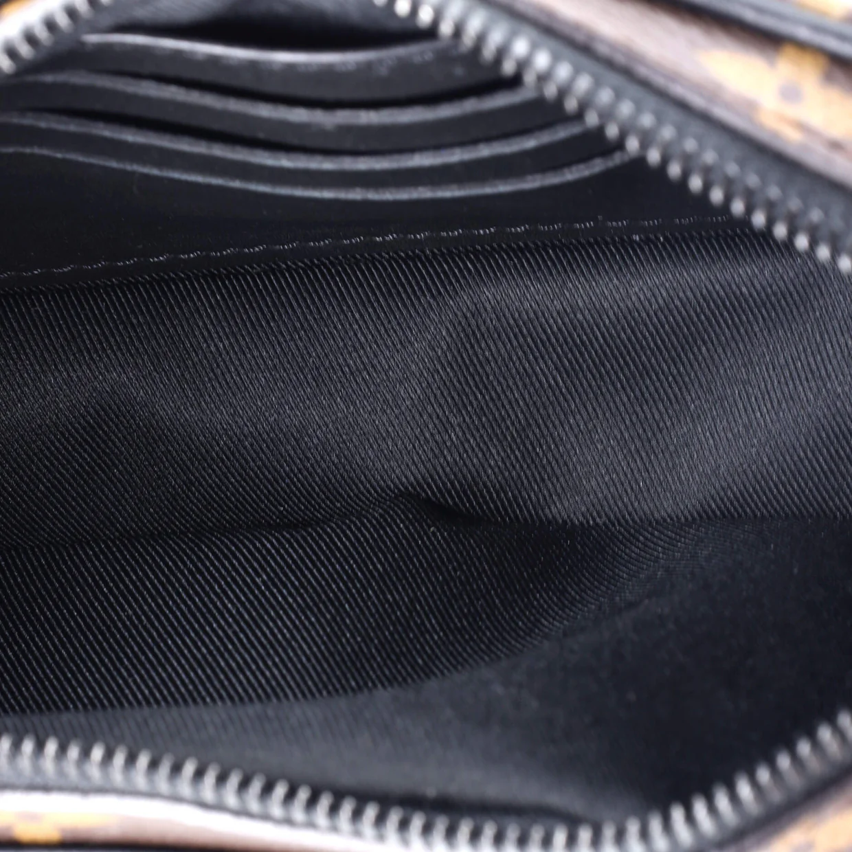 Solar Ray Pochette Volga Monogram Canvas - Deep Luxury