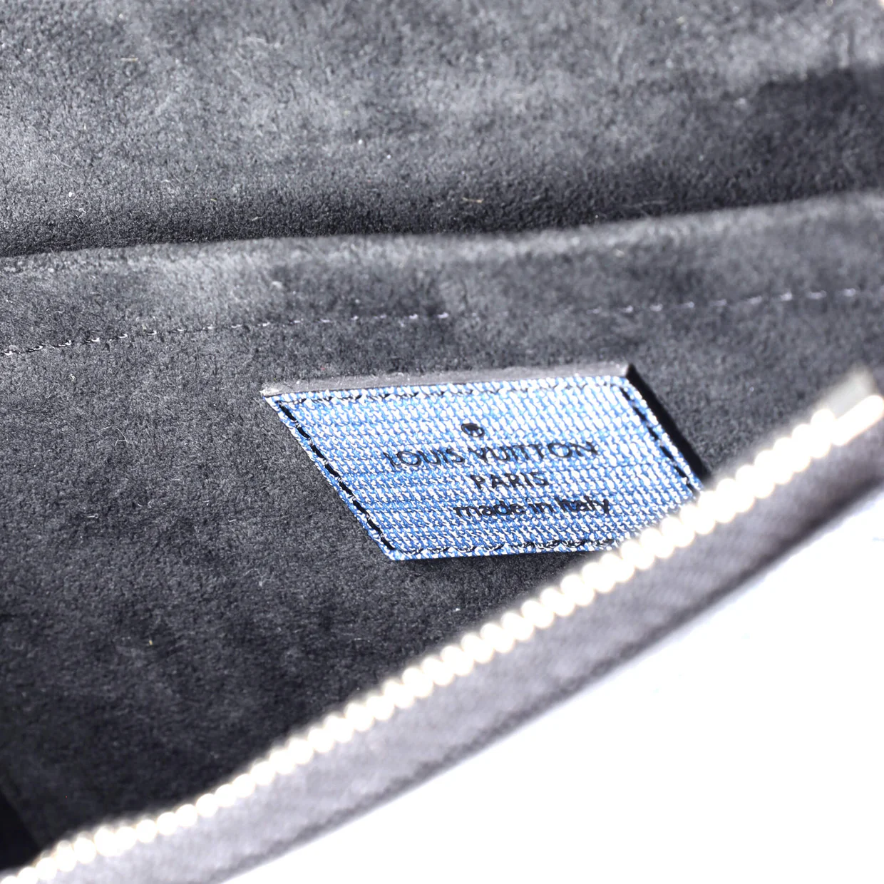 Chain It Handbag Epi Leather PM - Deep Luxury